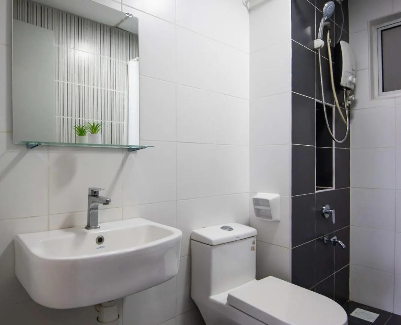 Bright & Modern 3Br Suite Free Parking Johor Bahru