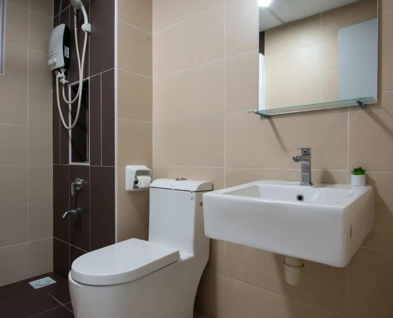 Apartment Bright & Modern 3Br Suite Free Parking Johor Bahru