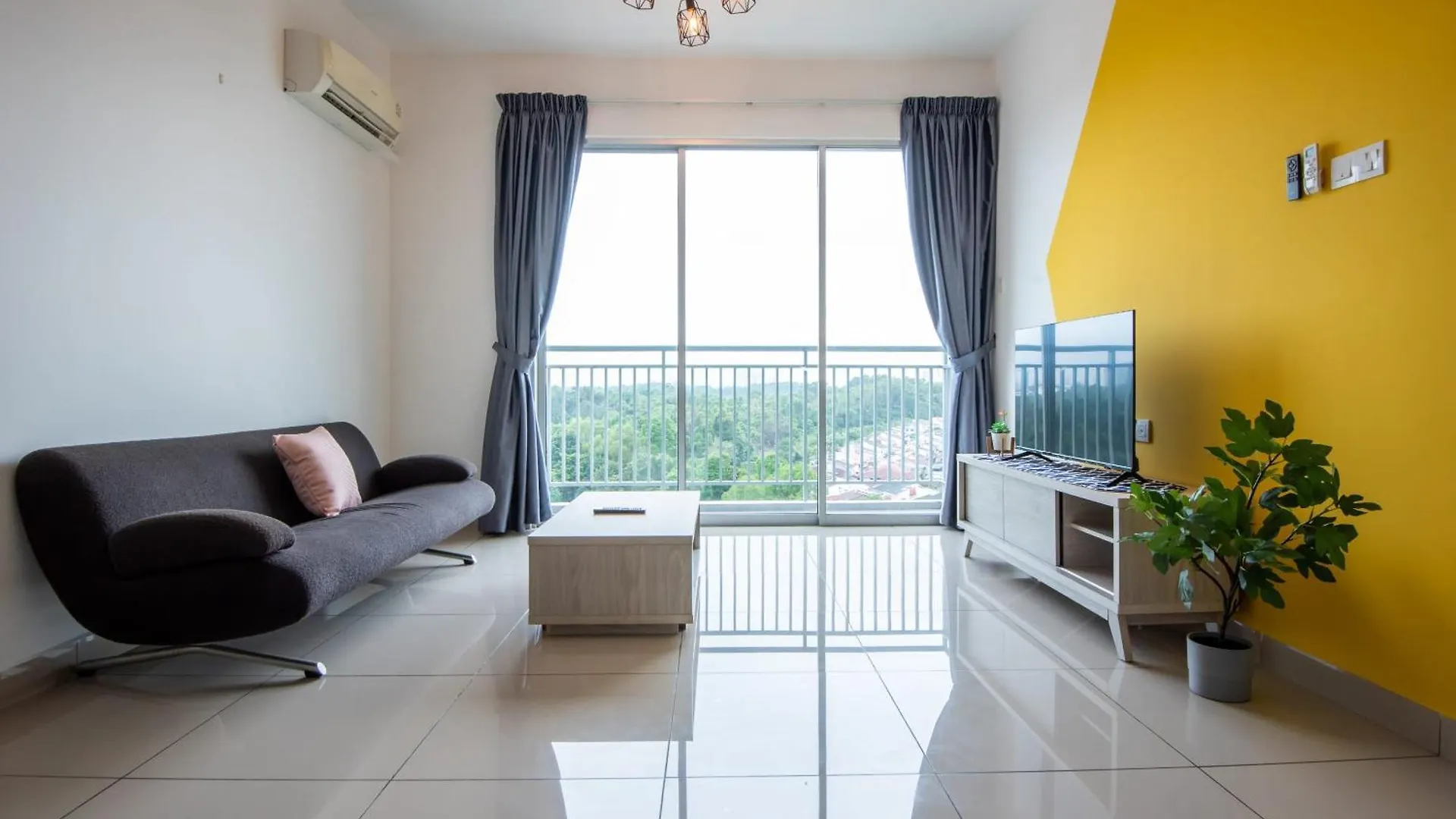 Bright & Modern 3Br Suite Free Parking Johor Bahru Malaysia